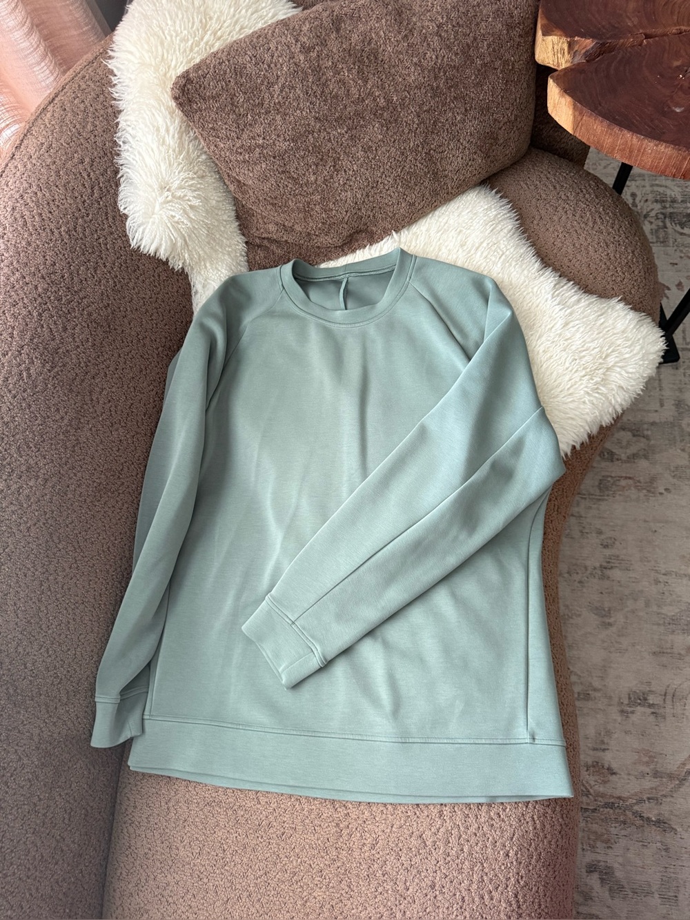 Lululemon Softstreme Draped-Back Crew
